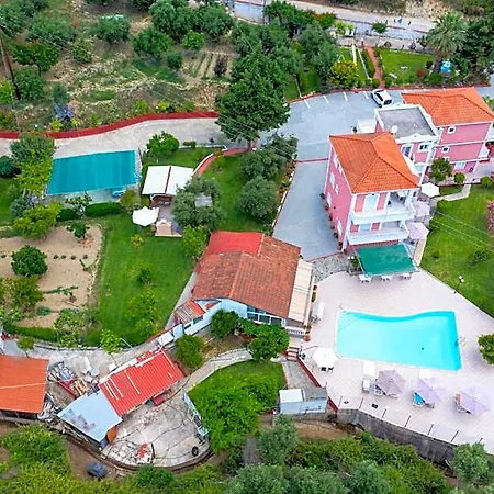 Amazona And Otel Valsamata
